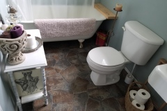 3 piece bath with clawfoot tub